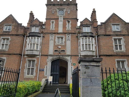 Frank McCourt Museum